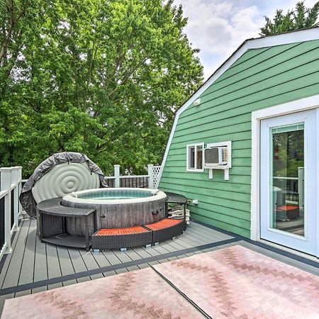 Epic Brunswick Apartment, Deck With Private Hot Tub! Luaran gambar
