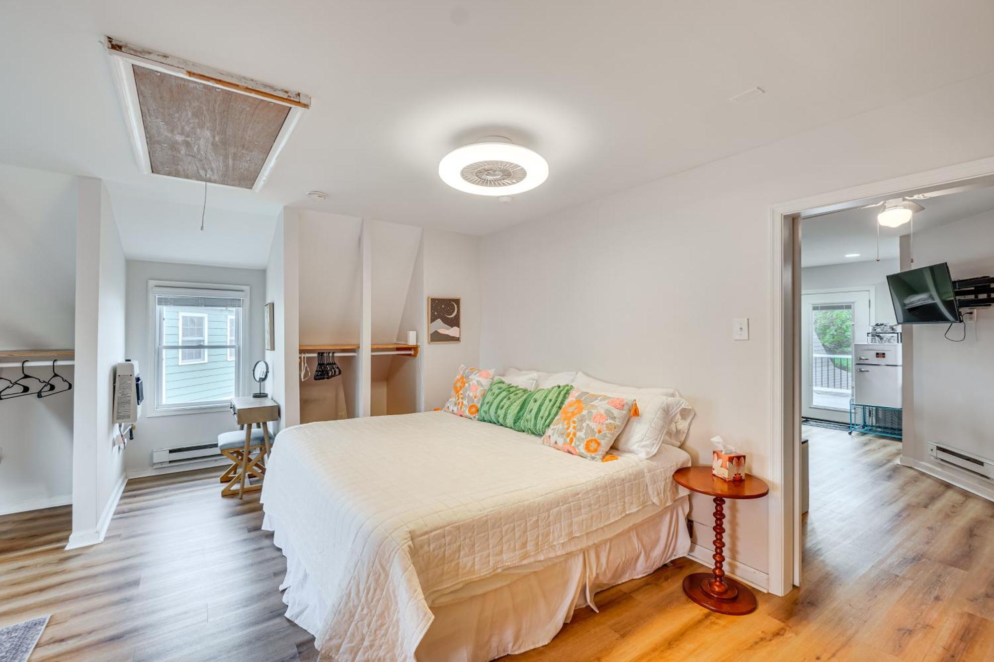 Epic Brunswick Apartment, Deck With Private Hot Tub! Luaran gambar