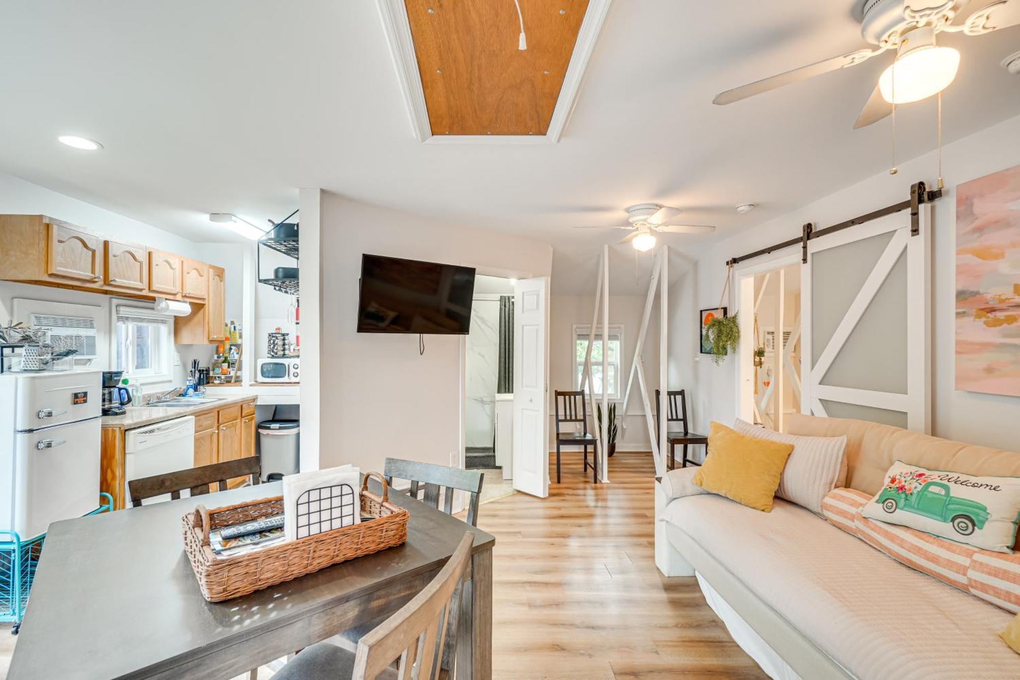 Epic Brunswick Apartment, Deck With Private Hot Tub! Luaran gambar